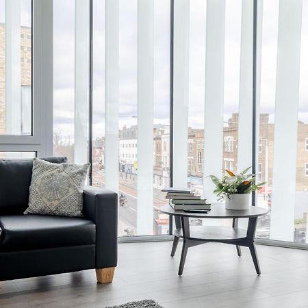 Boutique Vertigo Apartment Central Kingston/London Kingston upon Thames  Bagian luar foto