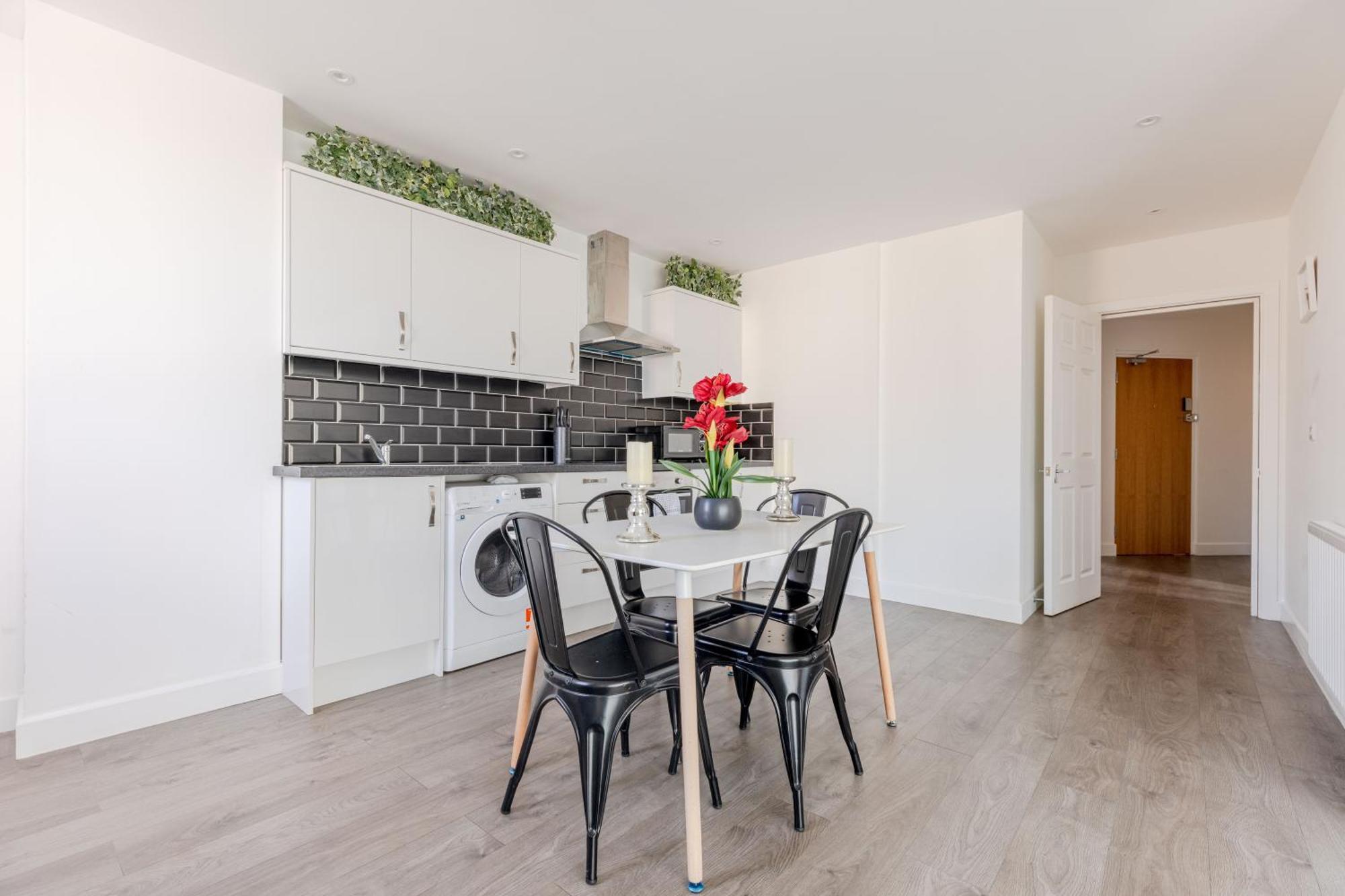 Boutique Vertigo Apartment Central Kingston/London Kingston upon Thames  Bagian luar foto
