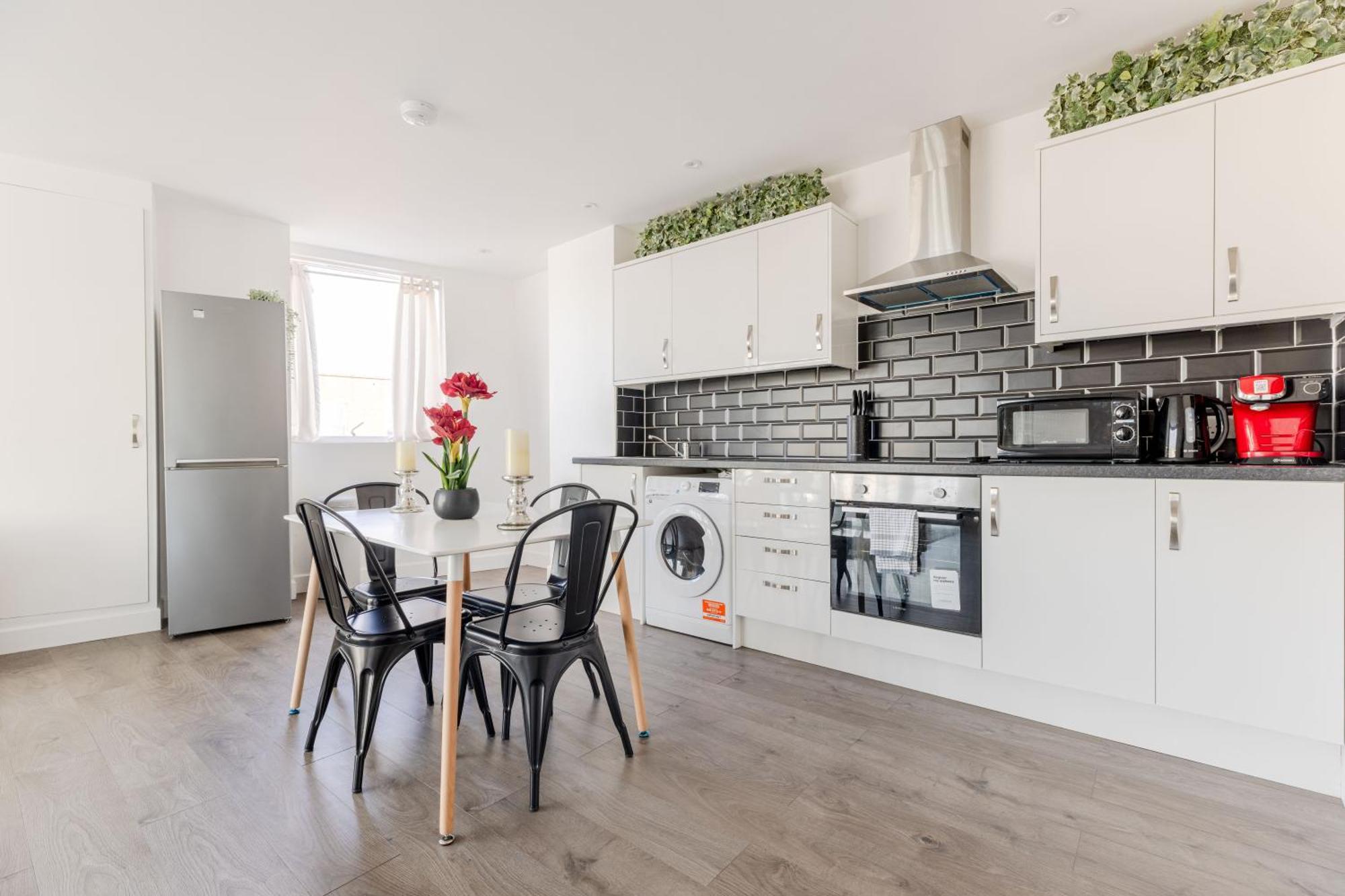Boutique Vertigo Apartment Central Kingston/London Kingston upon Thames  Bagian luar foto